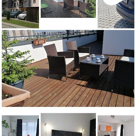 Ama Apartament Cu Terasa 50 Mp & Parcare Brasov Bagian luar foto