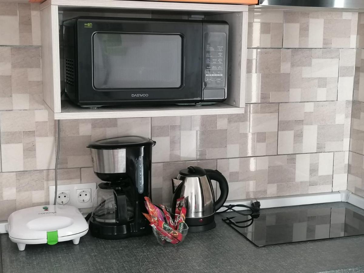 Ama Apartament Cu Terasa 50 Mp & Parcare Brasov Bagian luar foto